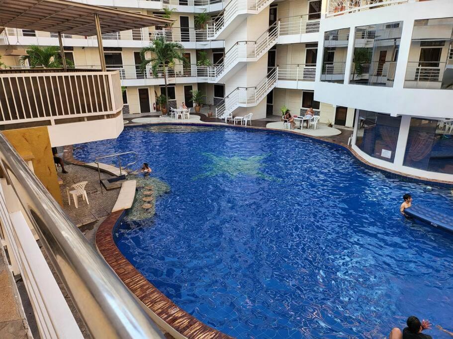 Kandi Big 1 Bedroom King Bed, Free Housekeeping, Wi-Fi آنغلوس المظهر الخارجي الصورة